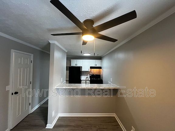 3rd image of 5874H Century Oaks Dr