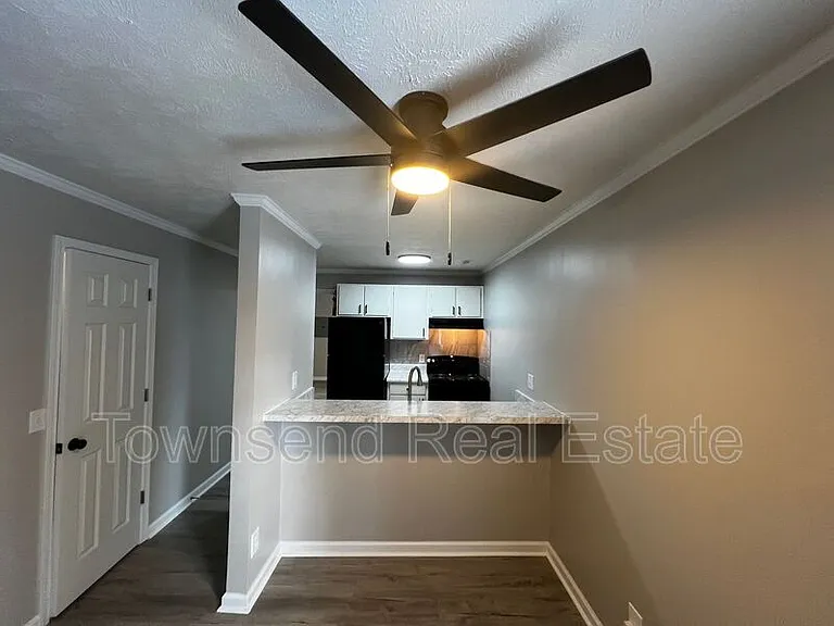5874H Century Oaks Dr — Photo 3