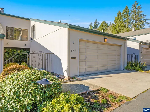 606 Salem Heights Ave S, Salem, OR 97302