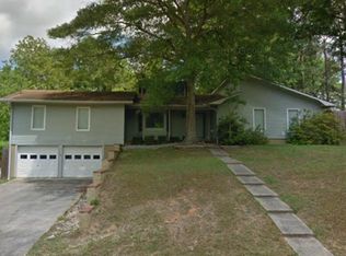 302 Chickasaw Rd, Enterprise, AL 36330