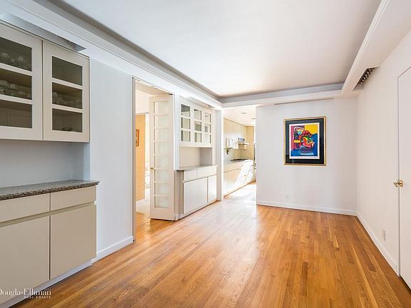 4th image of 8 E 83rd St #10B