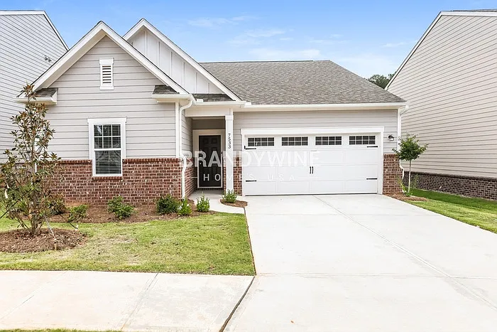 3 bed, 2.0 bath, 1769 sqft, $2,149 — Photo 2