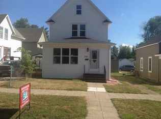 212 4th Ave NE, Watertown, SD 57201