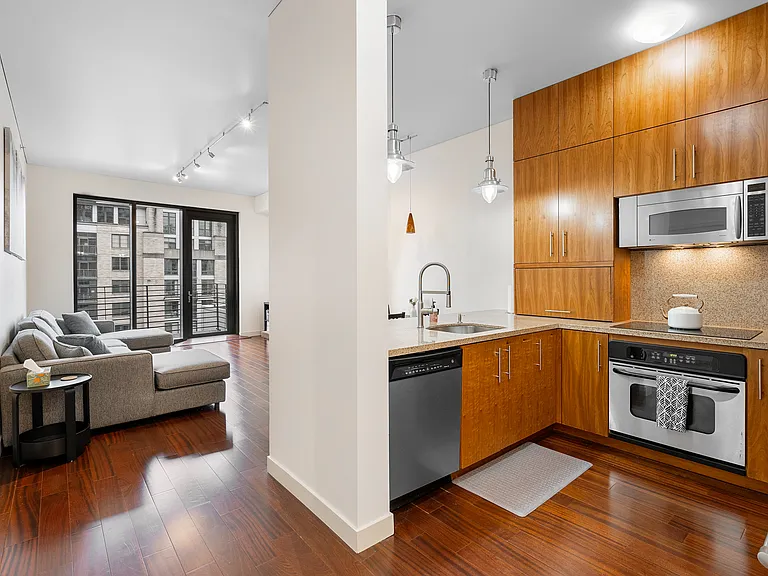 922 NW 11th Ave #714 — Photo 8