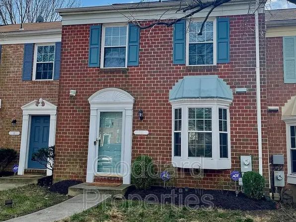 10 Hamlet Dr
