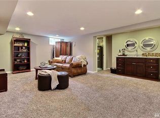 4025 Soundview Dr W #DOWNSTAIRS, University Place, WA 98466