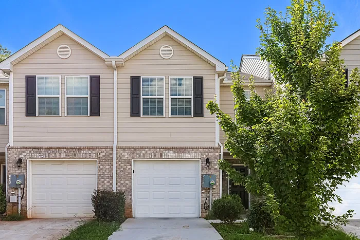3 bed, 2.5 bath, 1508 sqft, $1,845 — Photo 1