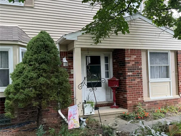 5804 Northfield Pkwy, Troy, MI 48098