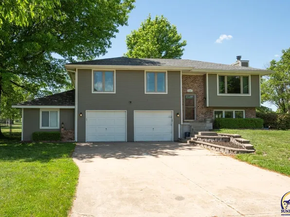 4345 NW Button Rd, Topeka, KS 66618