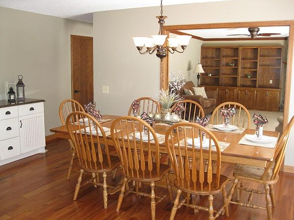 Dining room with space for entertaining or those Holiday gatherings!