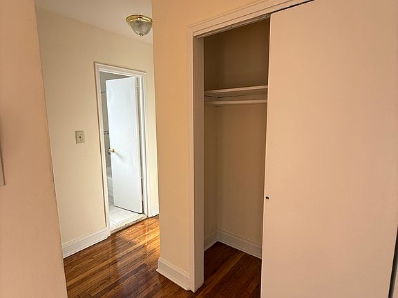 5th image of 14435 35th Ave #6K