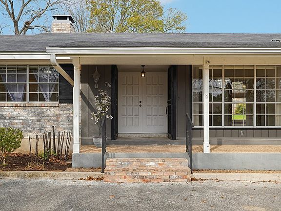 4th image of 706 Cardinal Dr