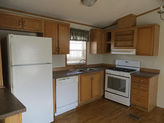 2nd image of 14 Nathan Dr