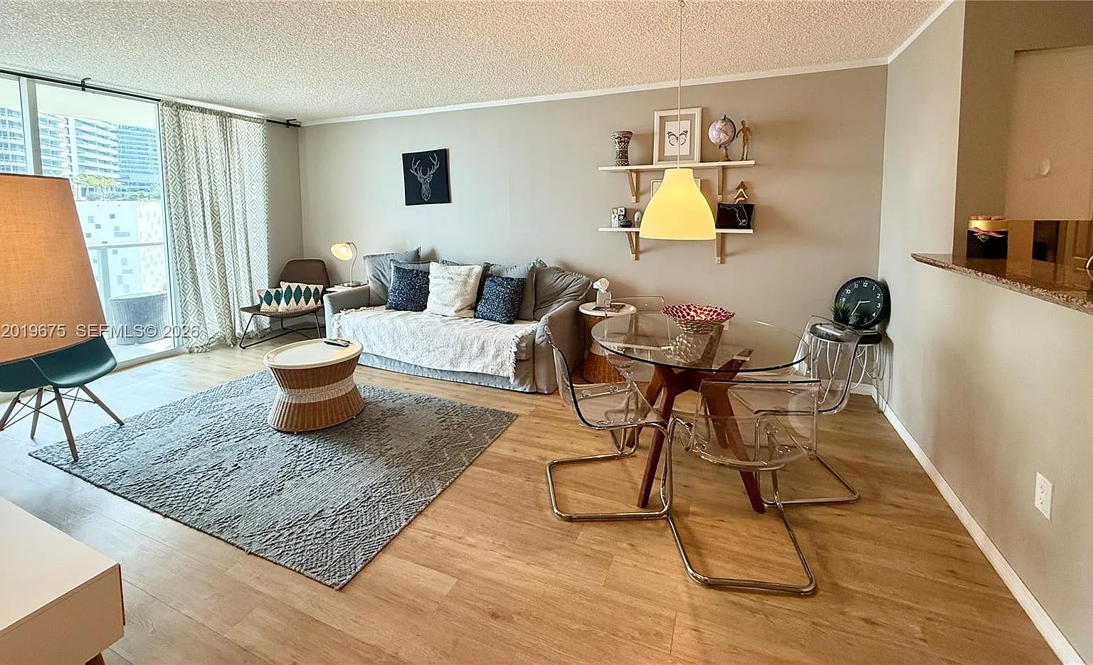 1 bed, 760 sqft, $3,300 — Photo 2