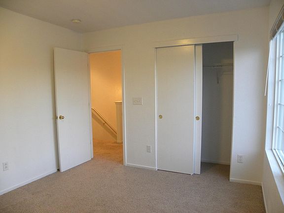 5th image of 4414 Helens Oaks Cir