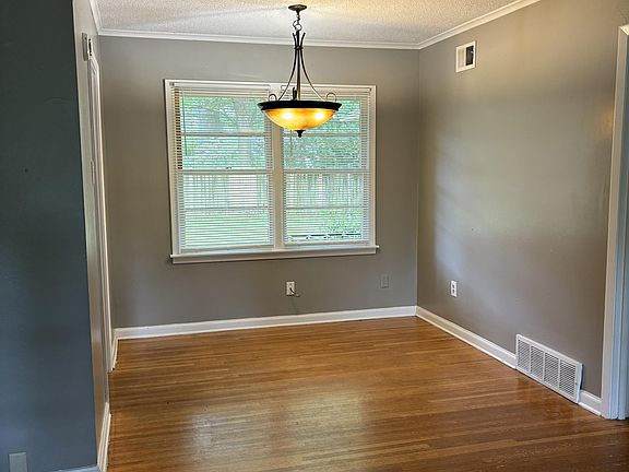 4th image of 4923 Parkside Ave