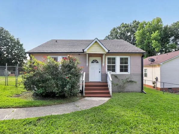 305 Lander St, Charlotte, NC 28208
