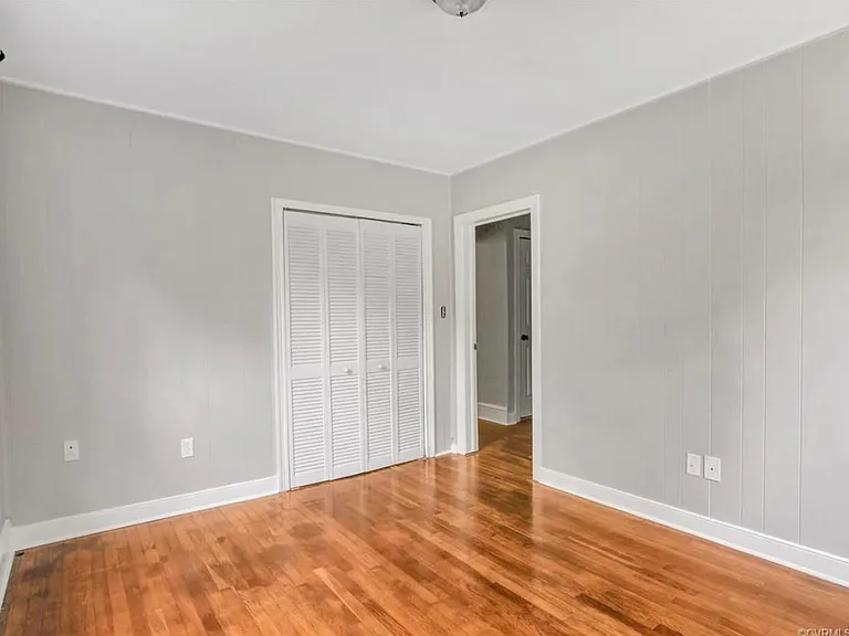 2608 Grant St — Photo 3