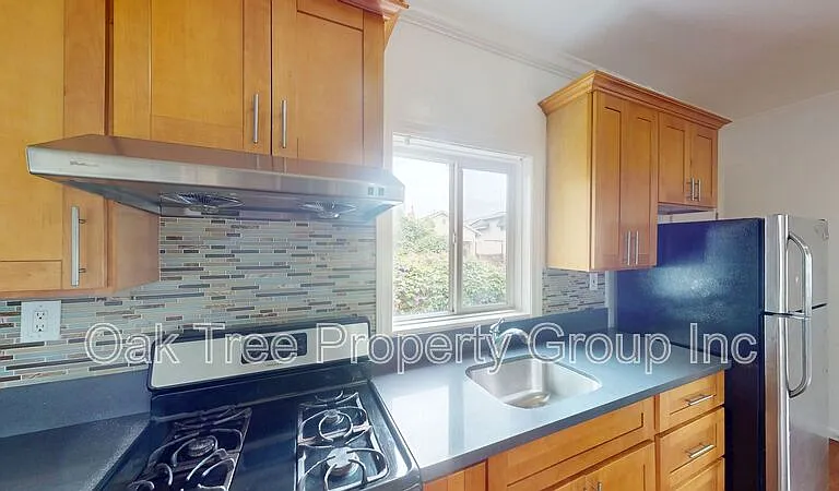 884 32nd St #884 — Photo 5