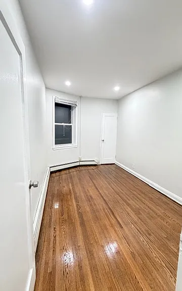 1723 Crosby Ave #2 — Photo 6