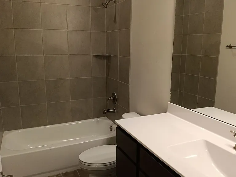 2327 Berkeley Ave — Photo 23