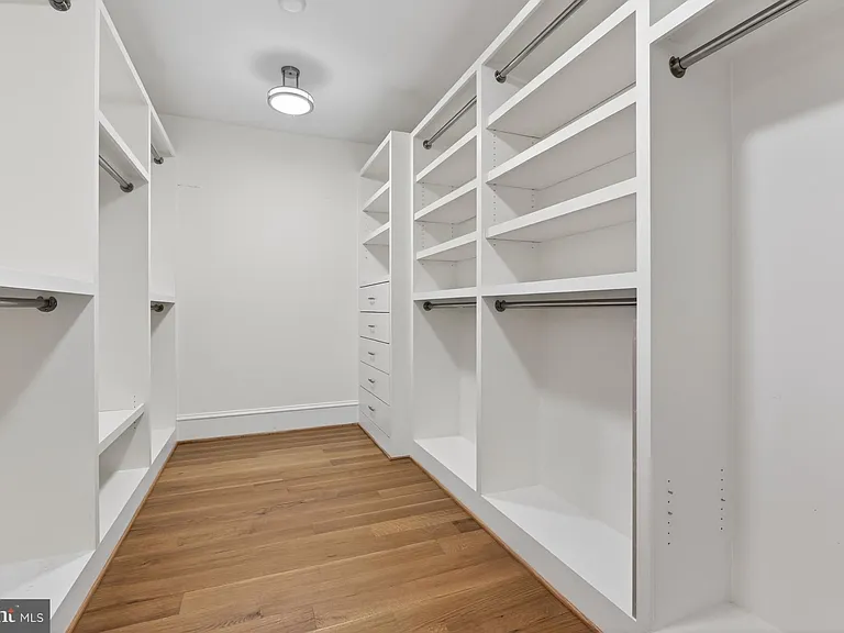 7002 River Oaks Dr — Photo 20