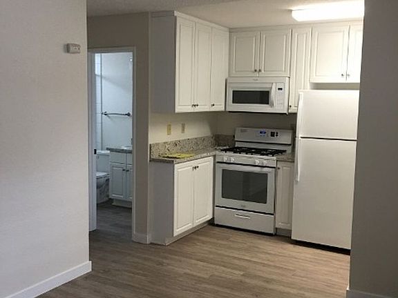 5th image of 4568 Altadena Ave APT A
