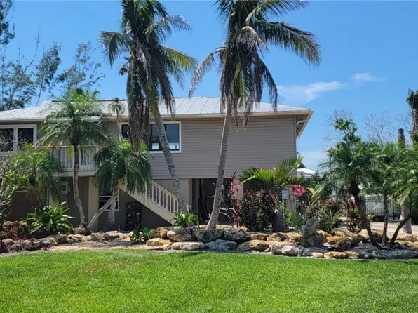 2345 Sanibel Blvd, Saint James City, FL 33956