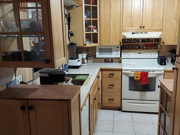 Kitchen view from MBR entry