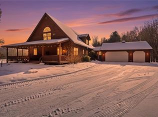 7520 W Hollow Rd, Naples, NY 14512