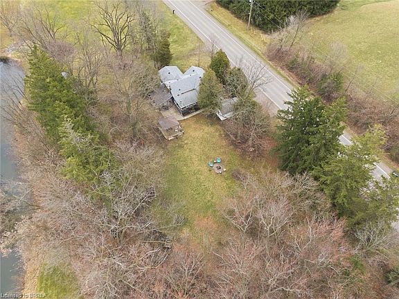3rd image of 401 Lynden Rd
