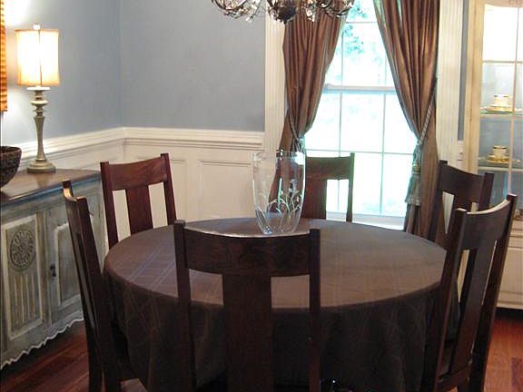 5th image of 1739 Highland Pl