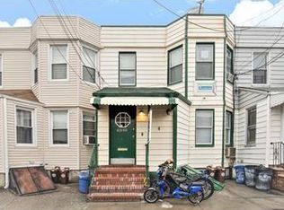 65-45 Admiral Ave, Middle Village, NY 11379