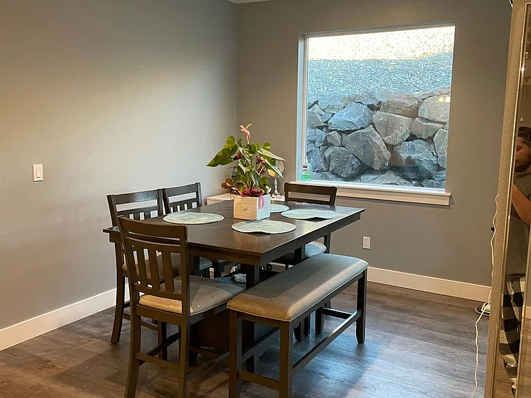 862 Duke Ln — Photo 11