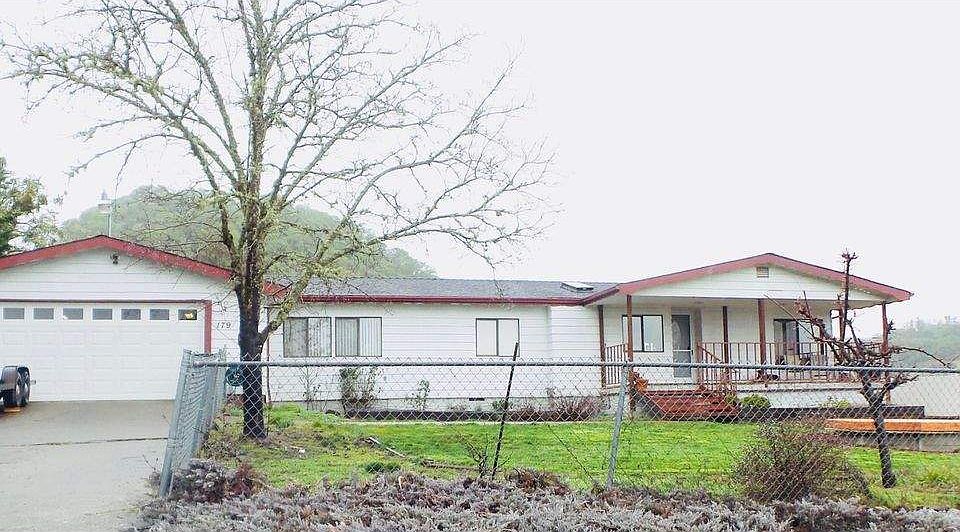 1st image of 179 NW Cordelia Ct
