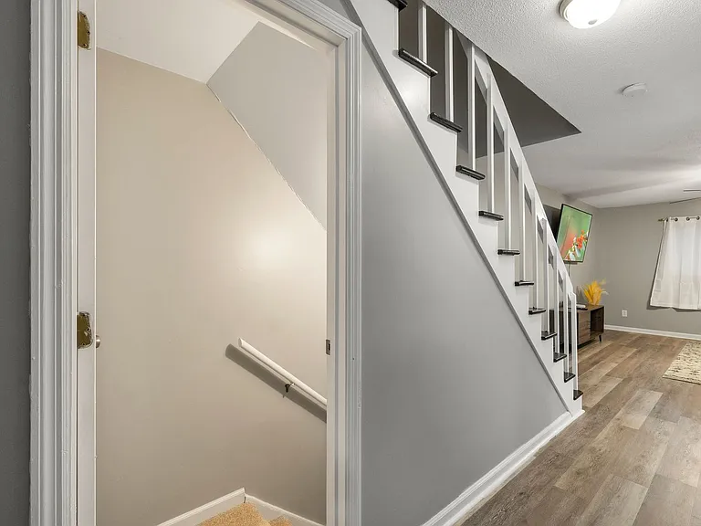 1207 Timbers Ln — Photo 27