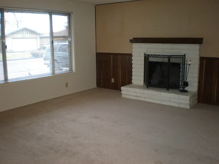 3631 Honolulu Ave — Photo 3