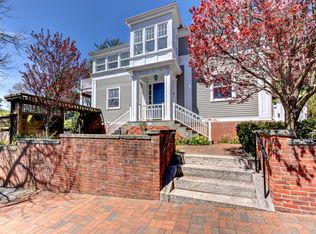 8 W Cushing St, Providence, RI 02906