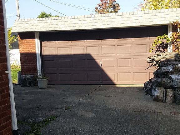 4th image of 2108 W 11th St