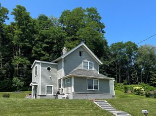 96 Schermerhorn Rd, Schenectady, NY 12306