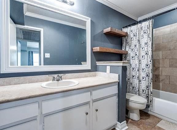 4th image of 5214 Fleetwood Oaks Ave APT 205