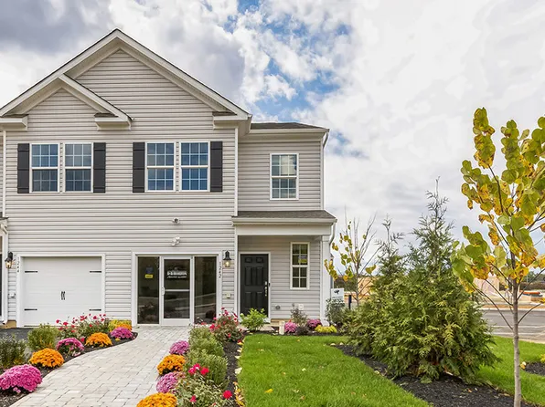 1242 Martin Rd, Breinigsville, PA 18031