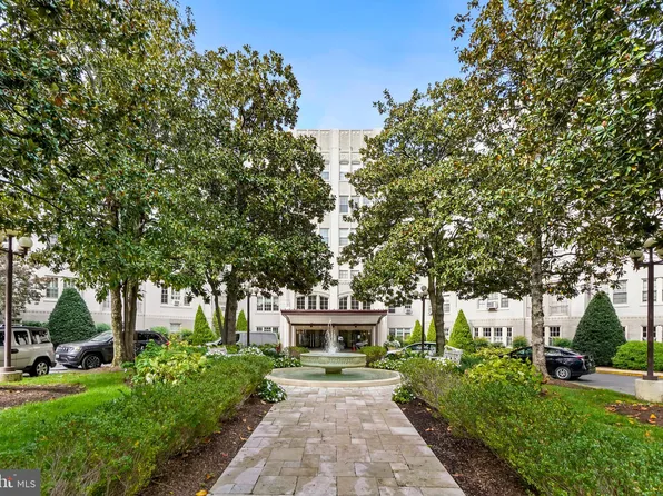 2737 Devonshire Pl NW APT 422, Washington, DC 20008