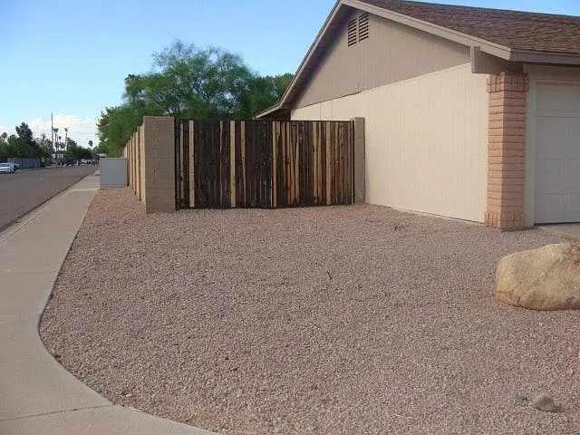 RV Gate