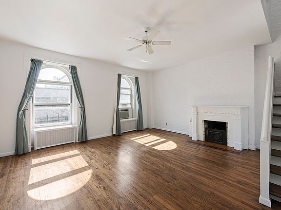 4th image of 131 W 77th St APT 3
