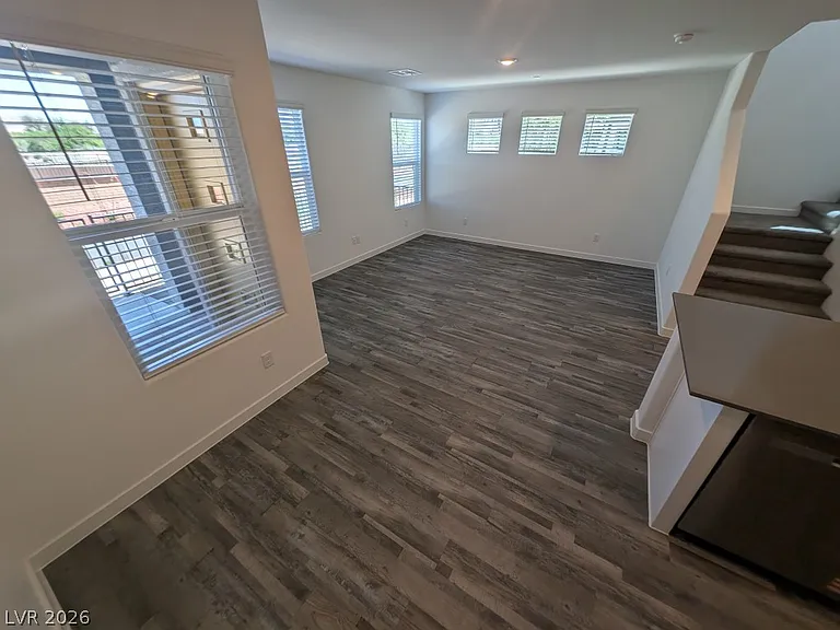 484 Golden Myna Ave — Photo 7