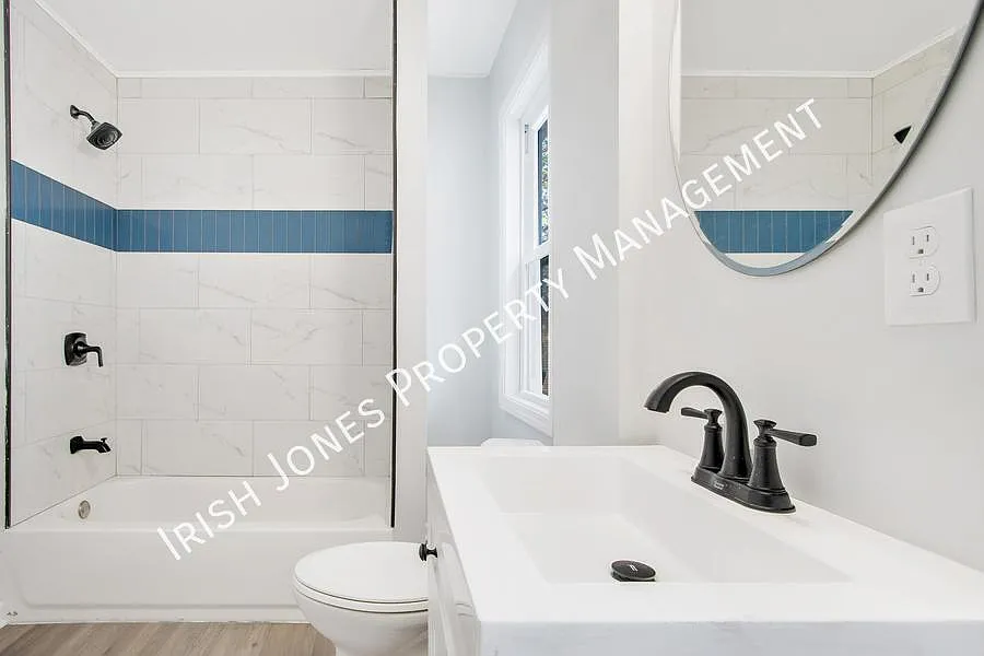 4 bed, $2,000 — Photo 3