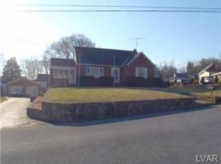 2448 Edgemore Ave, Easton, PA 18045