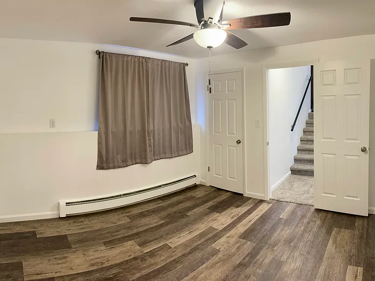 1059 Cedar Way — Photo 4