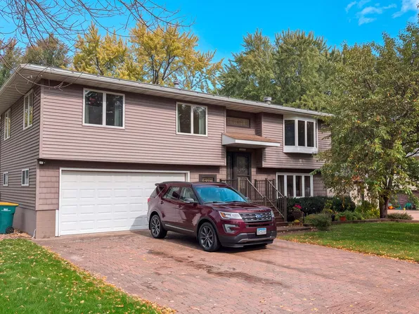 1613 Canary Dr, Albert Lea, MN 56007